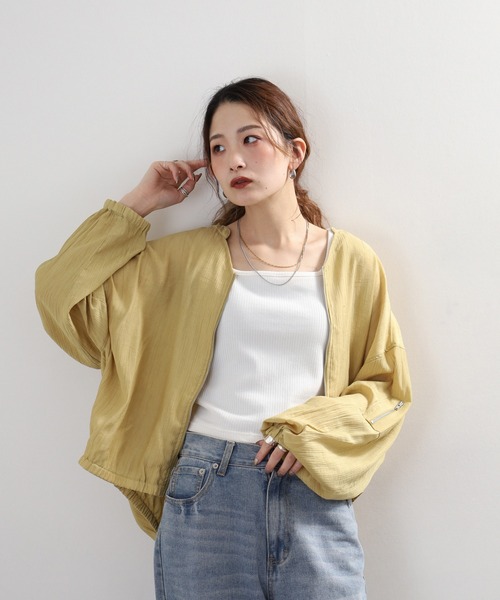 Arinomama(アリノママ)の「Arinomama MA-1風シアシャツ(シャツ/ブラウス・レディース・アイボリー/ライトブラウン/ブラック/マスタード・FREE)」の4枚目の写真