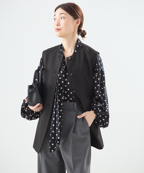 journal standard L'essage（ジャーナルスタンダードレサージュ）の「リノオックス ノーカラーベスト（その他アウター・レディース・アイボリー/ブラック・FREE）」の7枚目の写真