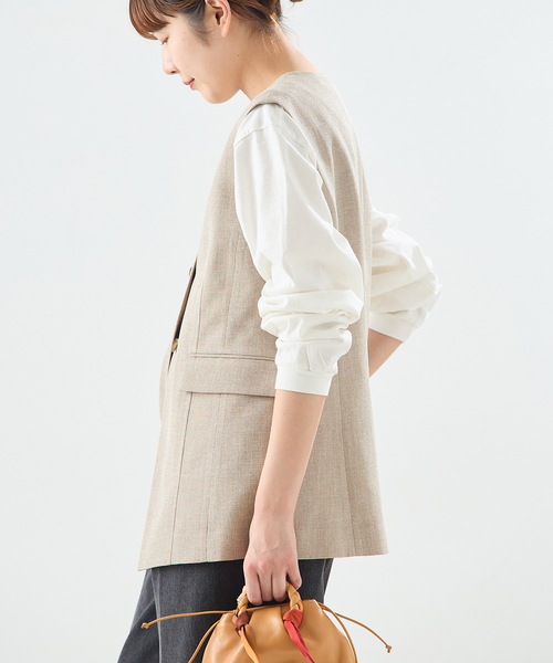 journal standard L'essage（ジャーナルスタンダードレサージュ）の「リノオックス ノーカラーベスト（その他アウター・レディース・アイボリー/ブラック・FREE）」の13枚目の写真