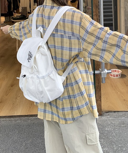 LYEON（リヨン）の「ロゴ刺繍バックパック/ナップサック（バックパック/リュック・レディース・オフホワイト/ブラック・FREE）」の10枚目の写真