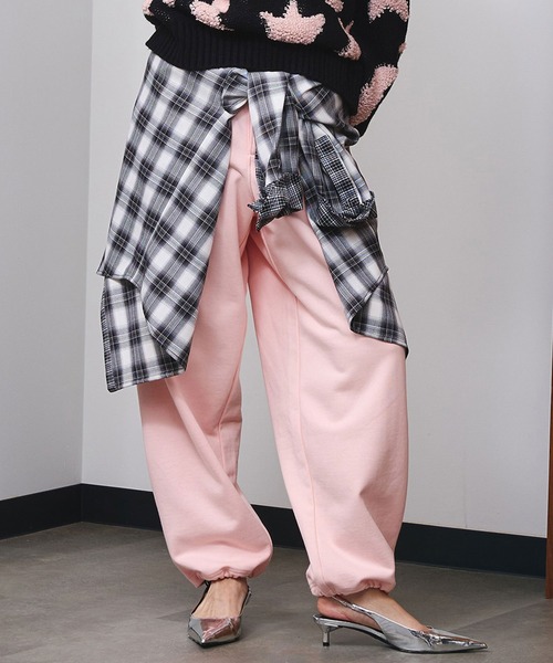 ROSE BUD(ローズバッド)の「TUCKED WIDE-LEG SWEATPANTS(スウェットパンツ・レディース・ベージュ/ブラック/ピンク・S/M)」の1枚目の写真