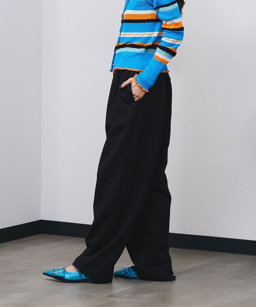 ROSE BUD(ローズバッド)の「TUCKED WIDE-LEG SWEATPANTS(スウェットパンツ・レディース・ベージュ/ブラック/ピンク・S/M)」の10枚目の写真