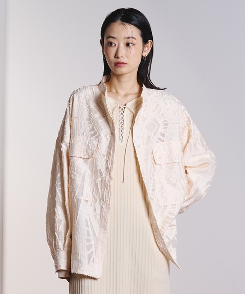 ROSE BUD(ローズバッド)の「(GENE HEAVENS)SHEER DOBBY SHIRT(シャツ/ブラウス・レディース・ブラック/イエロー/オフホワイト・ONE SIZE)」の5枚目の写真