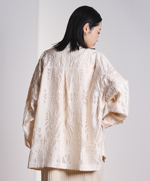 ROSE BUD(ローズバッド)の「(GENE HEAVENS)SHEER DOBBY SHIRT(シャツ/ブラウス・レディース・ブラック/イエロー/オフホワイト・ONE SIZE)」の7枚目の写真