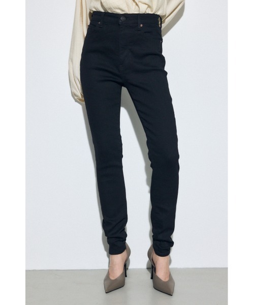 AZUL by moussy(アズールバイマウジー)の「【身長/骨格別着用画像あり】【WEB限定】AZUL DENIM ジャストウエストスキニーデニム ストレッチ 履き心地抜群 足長 美脚 細見え(デニムパンツ・レディース・ブルー/ブラック/ライトブルー・X-SMALL/SMALL/MEDIUM/LARGE)」の2枚目の写真