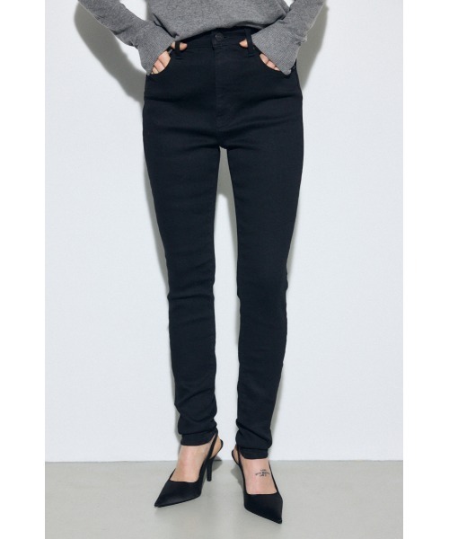 AZUL by moussy(アズールバイマウジー)の「【身長/骨格別着用画像あり】【WEB限定】AZUL DENIM ジャストウエストスキニーデニム ストレッチ 履き心地抜群 足長 美脚 細見え(デニムパンツ・レディース・ブルー/ブラック/ライトブルー・X-SMALL/SMALL/MEDIUM/LARGE)」の10枚目の写真