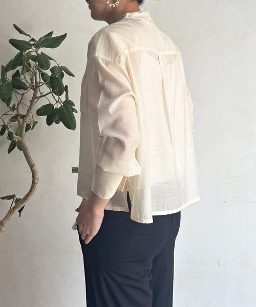 un dix cors(アンディコール)の「シアーバンドカラーシャツ(シャツ/ブラウス・レディース・ライトベージュ/ブラック・FREE)」の13枚目の写真