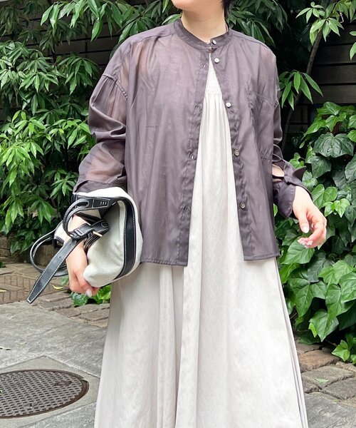 un dix cors(アンディコール)の「シアーバンドカラーシャツ(シャツ/ブラウス・レディース・ライトベージュ/ブラック・FREE)」の22枚目の写真