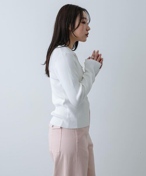 SENSE OF PLACE by URBAN RESEARCH（センスオブプレイスバイアーバンリサーチ）の「『一部WEB限定カラー』『洗濯可』メタルボタンエリツキコンパクトカーディガン（カーディガン/ボレロ・レディース・アイボリー/ネイビー/マスタード/オフホワイト/チャコールグレー・ONE）」の22枚目の写真