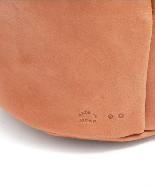 STANDARD SUPPLY(スタンダードサプライ)の「アーツアンドクラフツ / HORSE LEATHER ホースレザー / DRAW STRINGS POUCH S ドローストリングポーチS(ハンドバッグ・レディース・チョコ/ブラック/タン・FREE)」の8枚目の写真