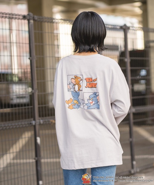 Tom&Jerry(トムアンドジェリー)の「【TOM&JERRY/トムとジェリー】【長めの袖丈で日差しカバーにも!】バックプリント 9分袖 BIGシルエットTシャツ オーバーサイズ キャラクター トムジェリ ストリート スケーター レトロ(Tシャツ/カットソー・レディース・イエロー/スミクロ/ブルー/グレー・LARGE/MEDIUM)」の12枚目の写真
