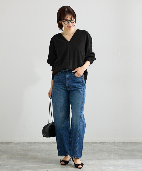 IENA（イエナ）の「《セットアップ対応》カットジョーゼットVネックプルオーバー（シャツ/ブラウス・レディース・ブラック/ネイビー・FREE）」の10枚目の写真