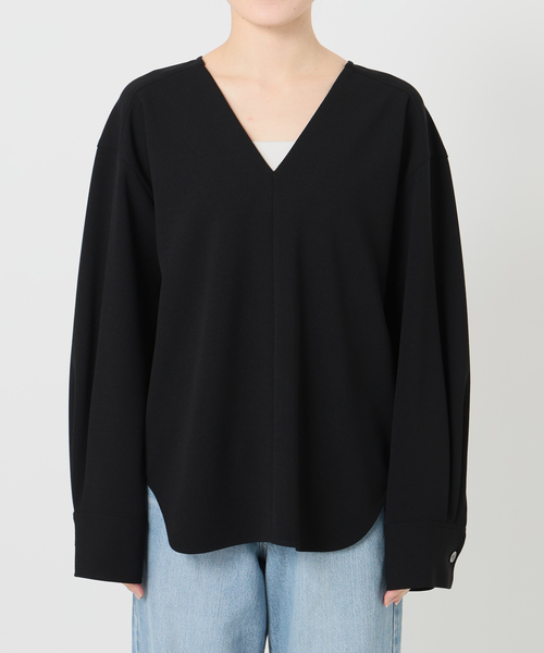 IENA（イエナ）の「《セットアップ対応》カットジョーゼットVネックプルオーバー（シャツ/ブラウス・レディース・ブラック/ネイビー・FREE）」の20枚目の写真