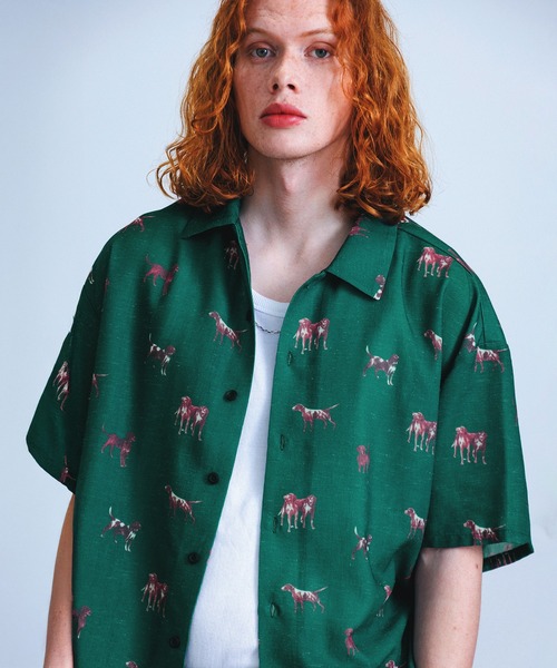 Revo.(レボ)の「Revo. ヴィンテージライク アニマルパターン ボックス セミオープンカラーシャツ 半袖(シャツ/ブラウス・メンズ・ベージュ/アイボリー/ブルー/ブラック/グリーン・L/M)」の1枚目の写真