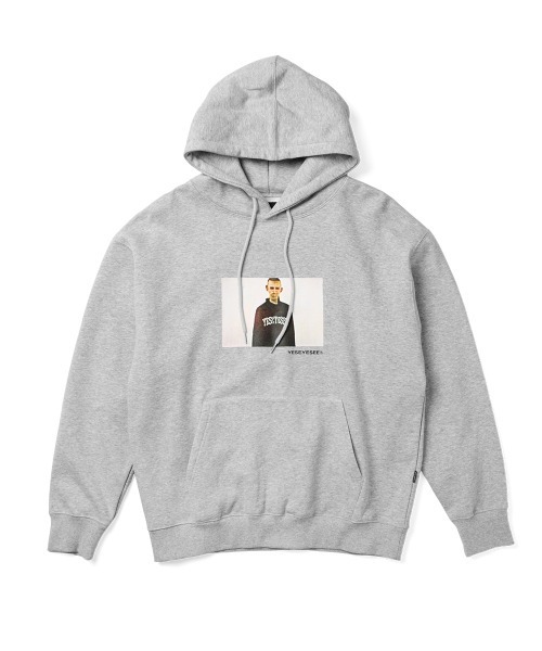 YESEYESEE(イエスアイシー)の「Y.E.S Arch Boy Hoodie(パーカー・メンズ・グレー/ブラック/レッド・S/XL/L/M)」の1枚目の写真