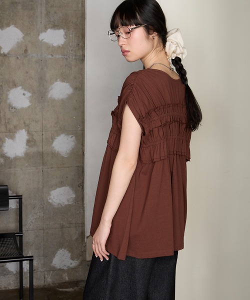 forksy.（フォルクシー）の「【forksy.】＜エブリデイシリーズ＞前後2way シャーリング カットフリル ショートスリーブTシャツ（Tシャツ/カットソー・レディース・ライトブルー/ブラック/チャコールグレー/オフホワイト/ピンク/ブラウン・FREE）」の9枚目の写真