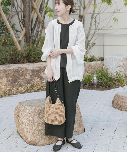 ITEMS URBANRESEARCH（アイテムズ アーバンリサーチ）の「『イージーケア』メッシュマウンテンパーカー(楽着シリーズ)（マウンテンパーカー・レディース・カーキ/ブラック/ホワイト・FREE）」の11枚目の写真
