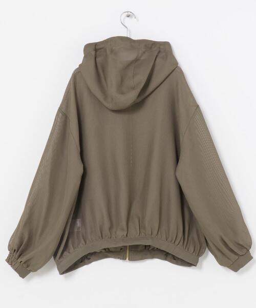 ITEMS URBANRESEARCH（アイテムズ アーバンリサーチ）の「『イージーケア』メッシュマウンテンパーカー(楽着シリーズ)（マウンテンパーカー・レディース・カーキ/ブラック/ホワイト・FREE）」の6枚目の写真
