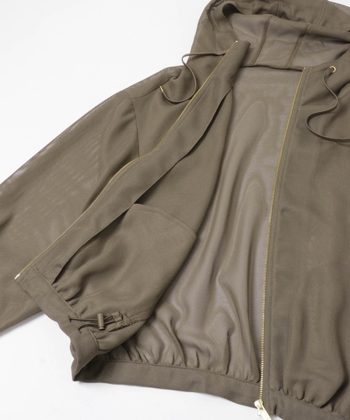 ITEMS URBANRESEARCH（アイテムズ アーバンリサーチ）の「メッシュマウンテンパーカー（マウンテンパーカー・レディース・カーキ/ブラック/ホワイト・FREE）」の12枚目の写真