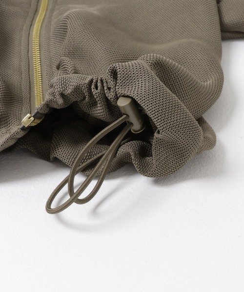 ITEMS URBANRESEARCH（アイテムズ アーバンリサーチ）の「メッシュマウンテンパーカー（マウンテンパーカー・レディース・カーキ/ブラック/ホワイト・FREE）」の13枚目の写真