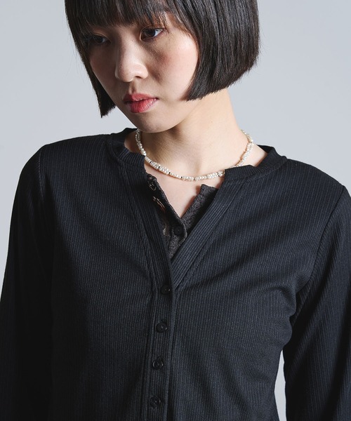 ROSE BUD（ローズバッド）の「FAKE LAYERED CARDIGAN（カーディガン/ボレロ・レディース・オフホワイト/ブラック/ブルー・ONE SIZE）」の16枚目の写真