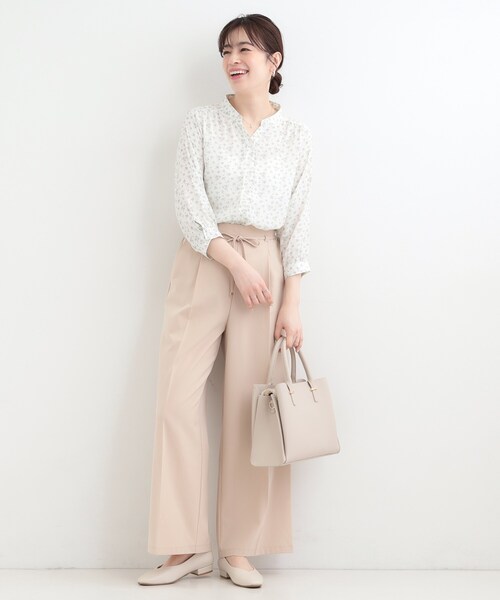 SHOO・LA・RUE（シューラルー）の「【S-LL/7分袖】首元をすっきり魅せる　大人の上品サテンブラウス（シャツ/ブラウス・レディース・ライトブルー/ブラック系6/ホワイト系7・03/02/01/04）」の10枚目の写真