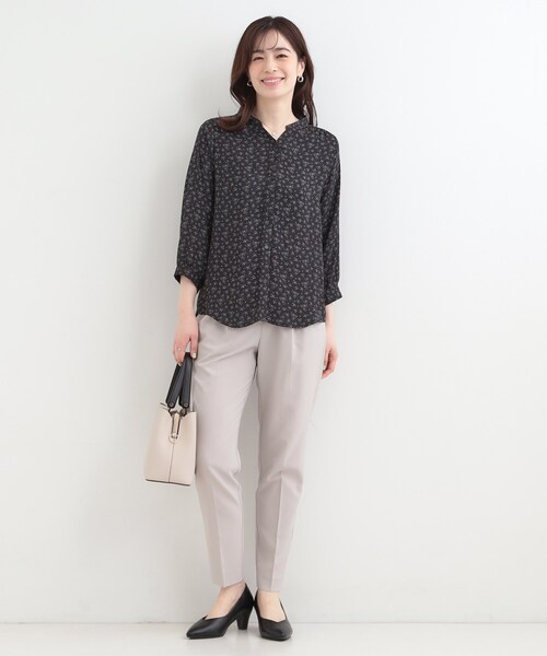 SHOO・LA・RUE（シューラルー）の「【S-LL/7分袖】首元をすっきり魅せる　大人の上品サテンブラウス（シャツ/ブラウス・レディース・ライトブルー/ブラック系6/ホワイト系7・03/02/01/04）」の14枚目の写真