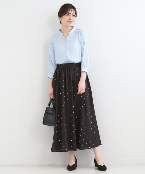 SHOO・LA・RUE（シューラルー）の「【S-LL/7分袖】首元をすっきり魅せる　大人の上品サテンブラウス（シャツ/ブラウス・レディース・ライトブルー/ブラック系6/ホワイト系7・03/02/01/04）」の18枚目の写真