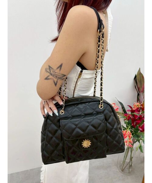 EVRIS(エヴリス)の「キルティングチェーンポケットBAG(ショルダーバッグ・レディース・ブラック/ホワイト・FREE)」の13枚目の写真