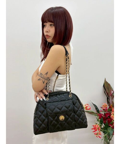 EVRIS(エヴリス)の「キルティングチェーンポケットBAG(ショルダーバッグ・レディース・ブラック/ホワイト・FREE)」の14枚目の写真