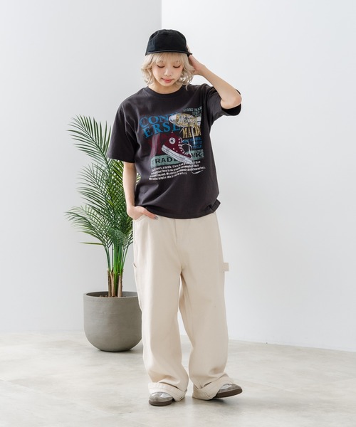 CONVERSE(コンバース)の「【CONVERSE/コンバース】【ゆるめで魅せる抜け感】オーバーサイズTシャツ 綿100% ストリート・アメカジ ユニセックス(Tシャツ/カットソー・レディース・ライトグレー/ホワイト/ブラック・LARGE/MEDIUM)」の11枚目の写真