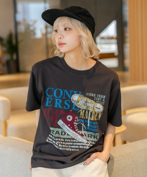 CONVERSE(コンバース)の「【CONVERSE/コンバース】【ゆるめで魅せる抜け感】オーバーサイズTシャツ 綿100% ストリート・アメカジ ユニセックス(Tシャツ/カットソー・レディース・ライトグレー/ホワイト/ブラック・LARGE/MEDIUM)」の19枚目の写真