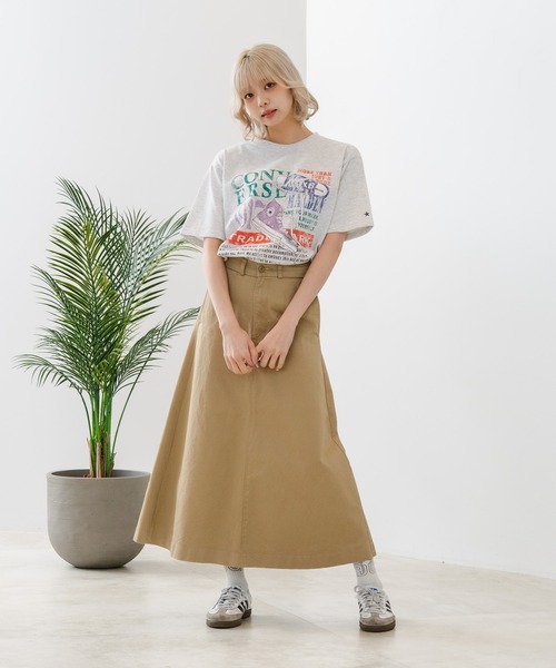 CONVERSE(コンバース)の「【CONVERSE/コンバース】【ゆるめで魅せる抜け感】オーバーサイズTシャツ 綿100% ストリート・アメカジ ユニセックス(Tシャツ/カットソー・レディース・ライトグレー/ホワイト/ブラック・LARGE/MEDIUM)」の21枚目の写真