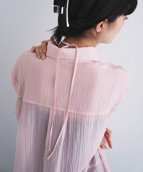 CODE A(コードエー)の「point neck ribbon shirts(シャツ/ブラウス・レディース・ブラック/ホワイト/ピンク・00)」の16枚目の写真