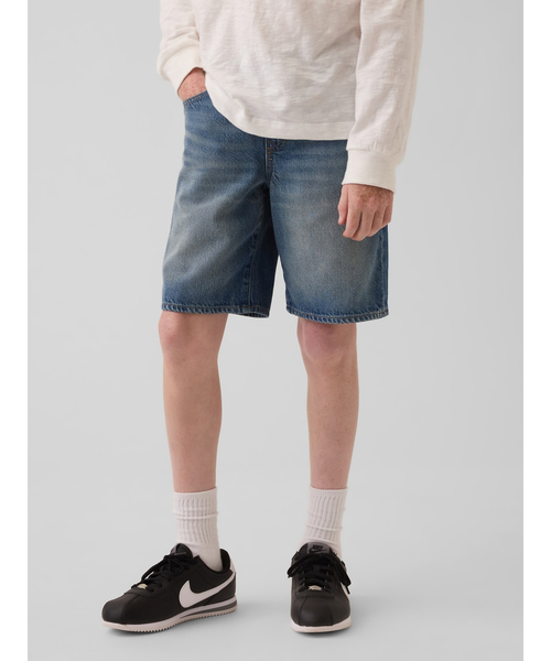 GAP（ギャップ）の「ウルトラソフト '90s ルーズフィット イージーウエスト デニムショートパンツ (キッズ)（デニムパンツ・キッズ・インディゴブルー・160cm/150cm/130cm/120cm/110cm）」の4枚目の写真