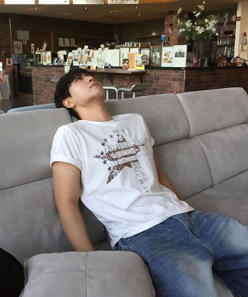 KICHUL（キチョル）の「Star Supply T-shirt (White)（Tシャツ/カットソー・レディース・その他・LARGE/MEDIUM/SMALL）」の6枚目の写真