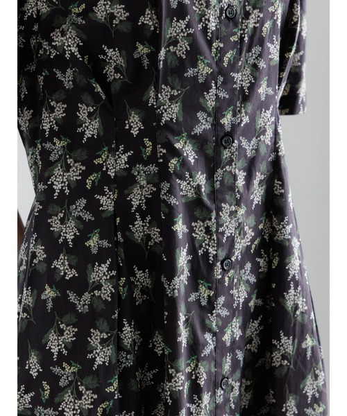 Te chichi（テチチ）の「【LIBERTY FABRICS】ウエストタックワンピース（ワンピース・レディース・ネイビー/ブラック・F）」の14枚目の写真