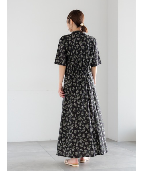 Te chichi（テチチ）の「【LIBERTY FABRICS】ウエストタックワンピース（ワンピース・レディース・ネイビー/ブラック・F）」の10枚目の写真