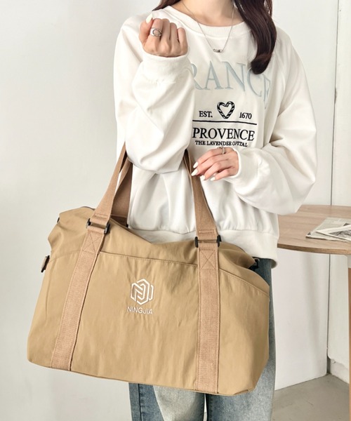 wears(ウェアーズ)の「【2WAY・大容量】ワントーンカラーナイロンボストンバッグ/トラベルバッグ(ボストンバッグ・レディース・ブラック/ブラウン/グレー/ライトベージュ・FREE)」の22枚目の写真