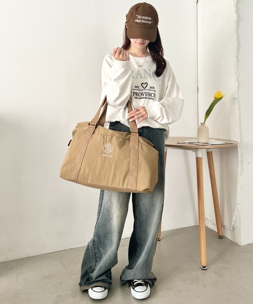 wears(ウェアーズ)の「【2WAY・大容量】ワントーンカラーナイロンボストンバッグ/トラベルバッグ(ボストンバッグ・レディース・ブラック/ブラウン/グレー/ライトベージュ・FREE)」の12枚目の写真