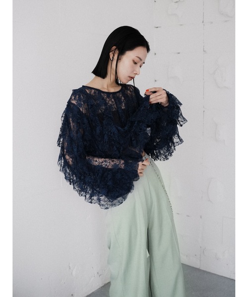 Katrin TOKYO(カトリーントーキョー)の「sheer lace ruffle blouse(シャツ/ブラウス・レディース・ベージュ/ネイビー/ホワイト・FREE/XS)」の3枚目の写真