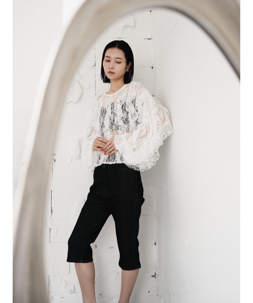 Katrin TOKYO(カトリーントーキョー)の「sheer lace ruffle blouse(シャツ/ブラウス・レディース・ベージュ/ネイビー/ホワイト・FREE/XS)」の4枚目の写真