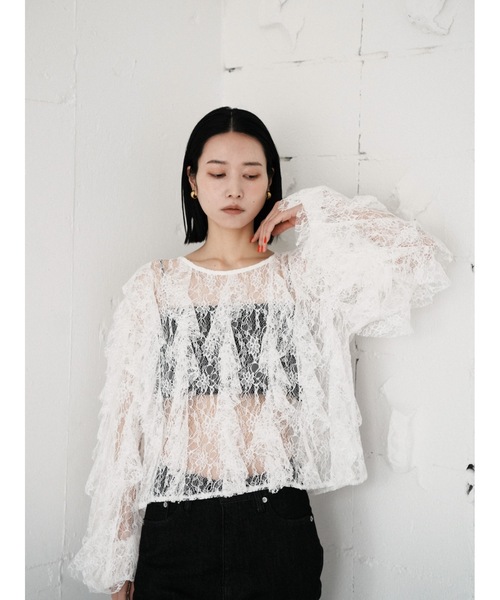 Katrin TOKYO(カトリーントーキョー)の「sheer lace ruffle blouse(シャツ/ブラウス・レディース・ベージュ/ネイビー/ホワイト・FREE/XS)」の8枚目の写真