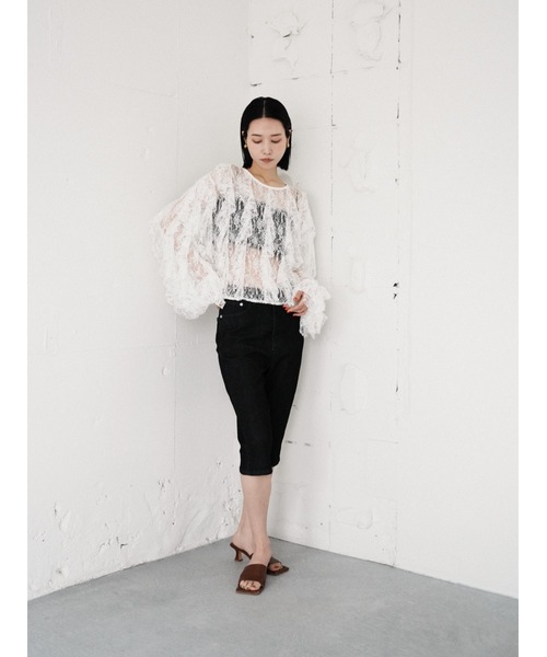 Katrin TOKYO(カトリーントーキョー)の「sheer lace ruffle blouse(シャツ/ブラウス・レディース・ベージュ/ネイビー/ホワイト・FREE/XS)」の15枚目の写真