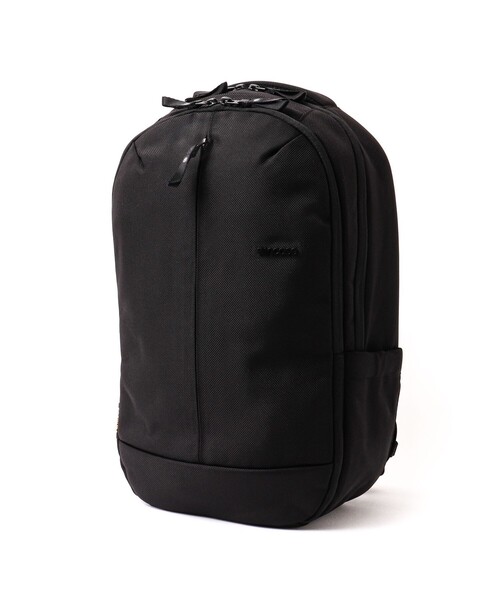incase（インケース）の「【Incase/インケース】Tracks Backpack 18L（バックパック/リュック・メンズ・ブラック・FREE）」の3枚目の写真