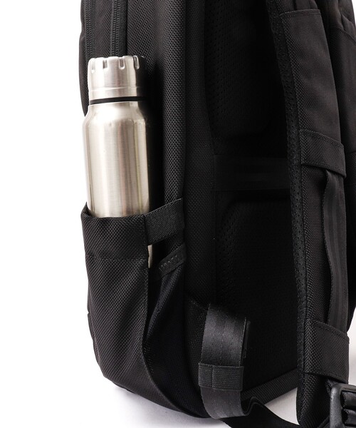 incase（インケース）の「【Incase/インケース】Tracks Backpack 18L（バックパック/リュック・メンズ・ブラック・FREE）」の8枚目の写真