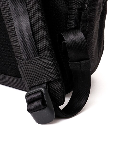incase（インケース）の「【Incase/インケース】Tracks Backpack 18L（バックパック/リュック・メンズ・ブラック・FREE）」の11枚目の写真