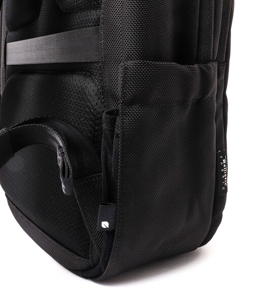 incase（インケース）の「【Incase/インケース】Tracks Backpack 18L（バックパック/リュック・メンズ・ブラック・FREE）」の18枚目の写真