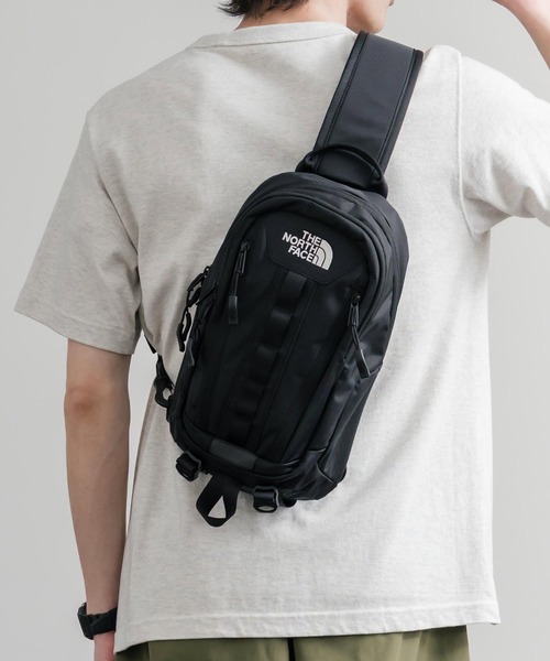THE NORTH FACE（ザノースフェイス）の「THE NORTH FACE BIG SHOT ONE WAY ロゴ刺繍ワンショルダーボディバッグ（ボディバッグ/ウエストポーチ・メンズ・ダークベージュ/ブラック・FREE）」の6枚目の写真