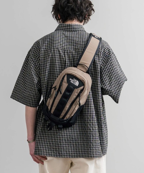 THE NORTH FACE（ザノースフェイス）の「THE NORTH FACE BIG SHOT ONE WAY ロゴ刺繍ワンショルダーボディバッグ（ボディバッグ/ウエストポーチ・メンズ・ダークベージュ/ブラック・FREE）」の10枚目の写真